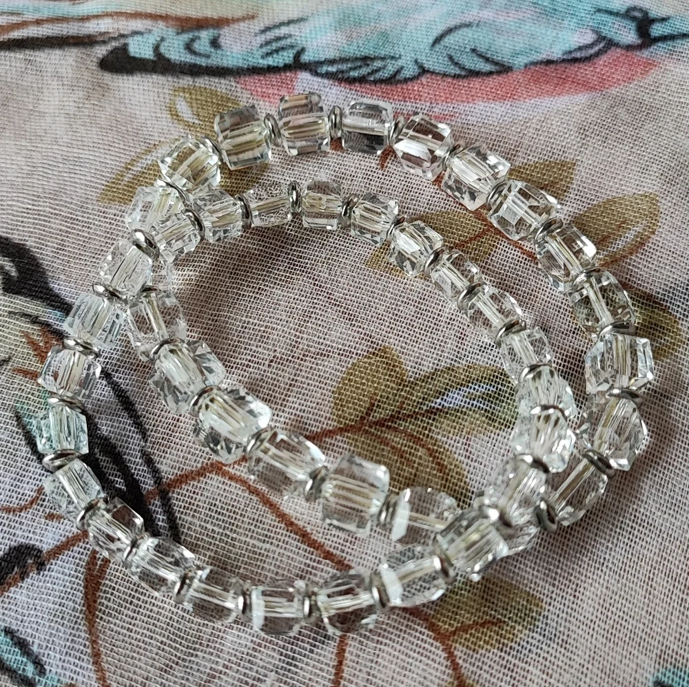 Pair of 2 Clear Square Crystal Glass Cube Stretch Bracelets Vintage Silver Tone